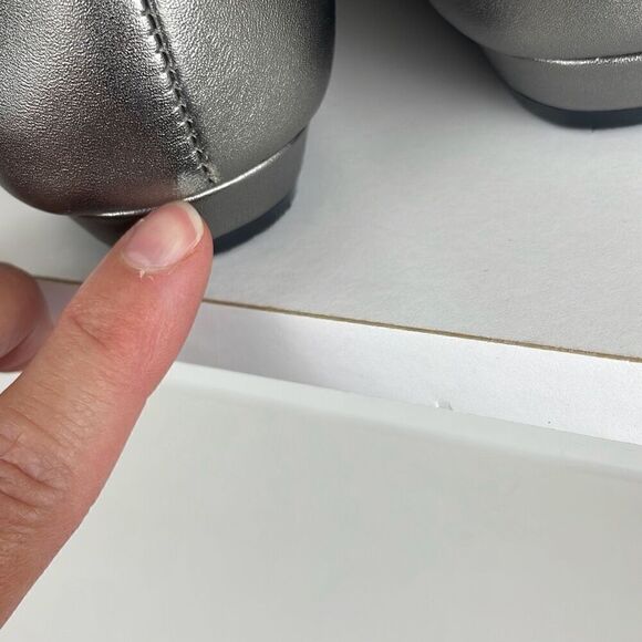 Ann Taylor LOFT Bow Accent Micro Wedge Flats 6 - Picture 11 of 16